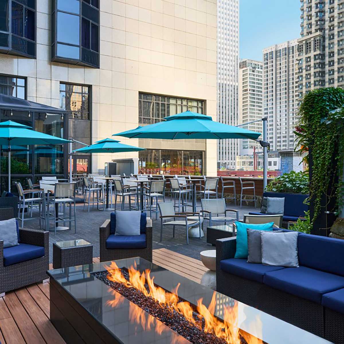 westin chicago outdoor patio